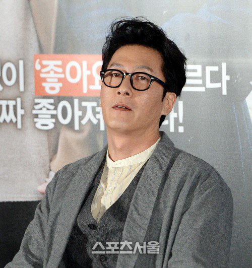 Actor Kim Joo Hyuk Is Killed In A Car Accident