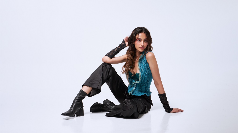 Naomi G Releases Alt-R&B Track “Delirium” Naomi G Delirium