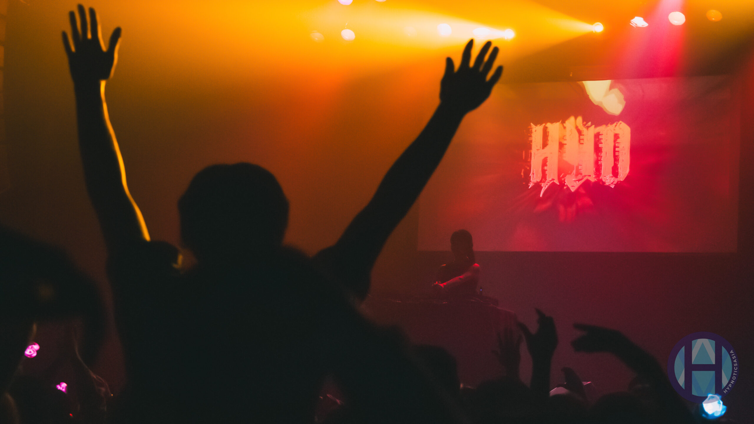 DJ HYO Holds Exhilarating Performance in Toronto Hyo